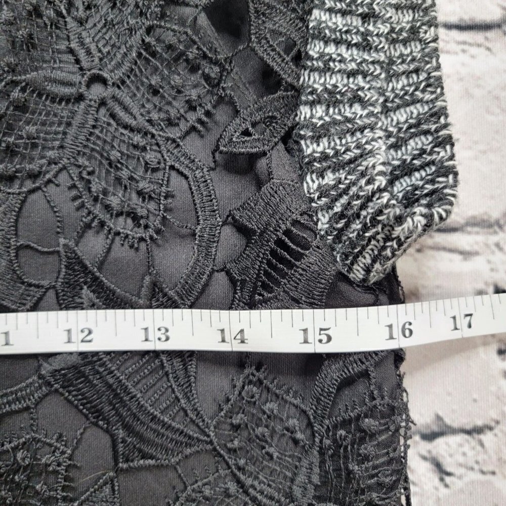 Zara Black Lace V Neck Cap Sleeve Blouse Size S - Picture 8 of 10